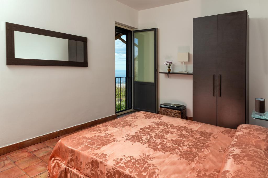 SantʼAlfio Nake Residenza Artisticaヴィラ 部屋 写真