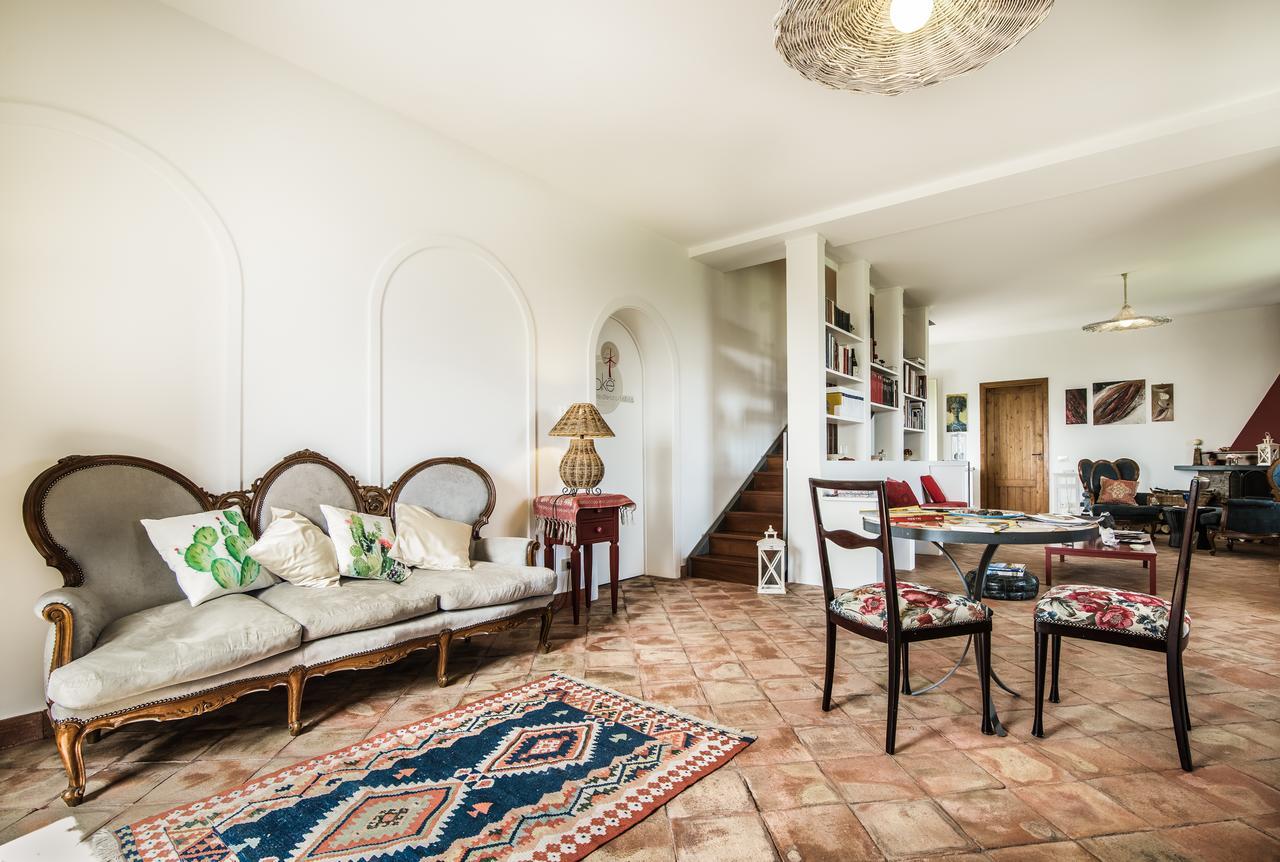 SantʼAlfio Nake Residenza Artisticaヴィラ エクステリア 写真