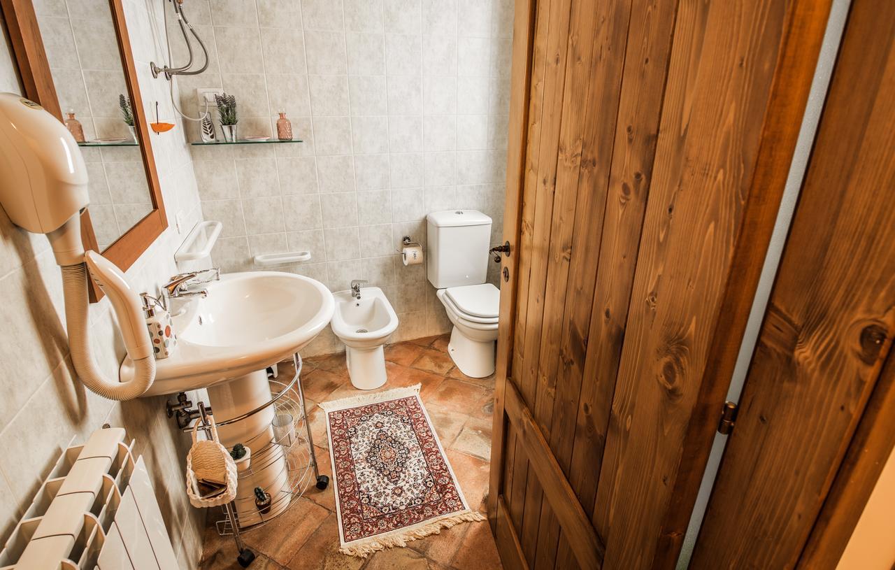SantʼAlfio Nake Residenza Artisticaヴィラ エクステリア 写真