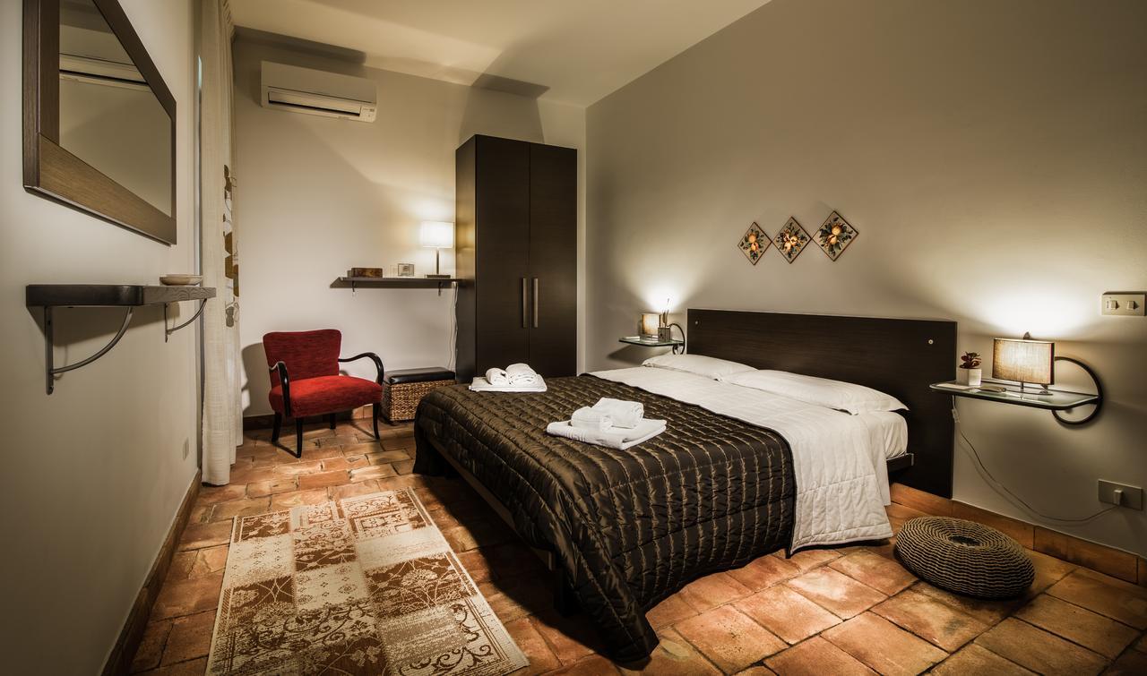 SantʼAlfio Nake Residenza Artisticaヴィラ エクステリア 写真