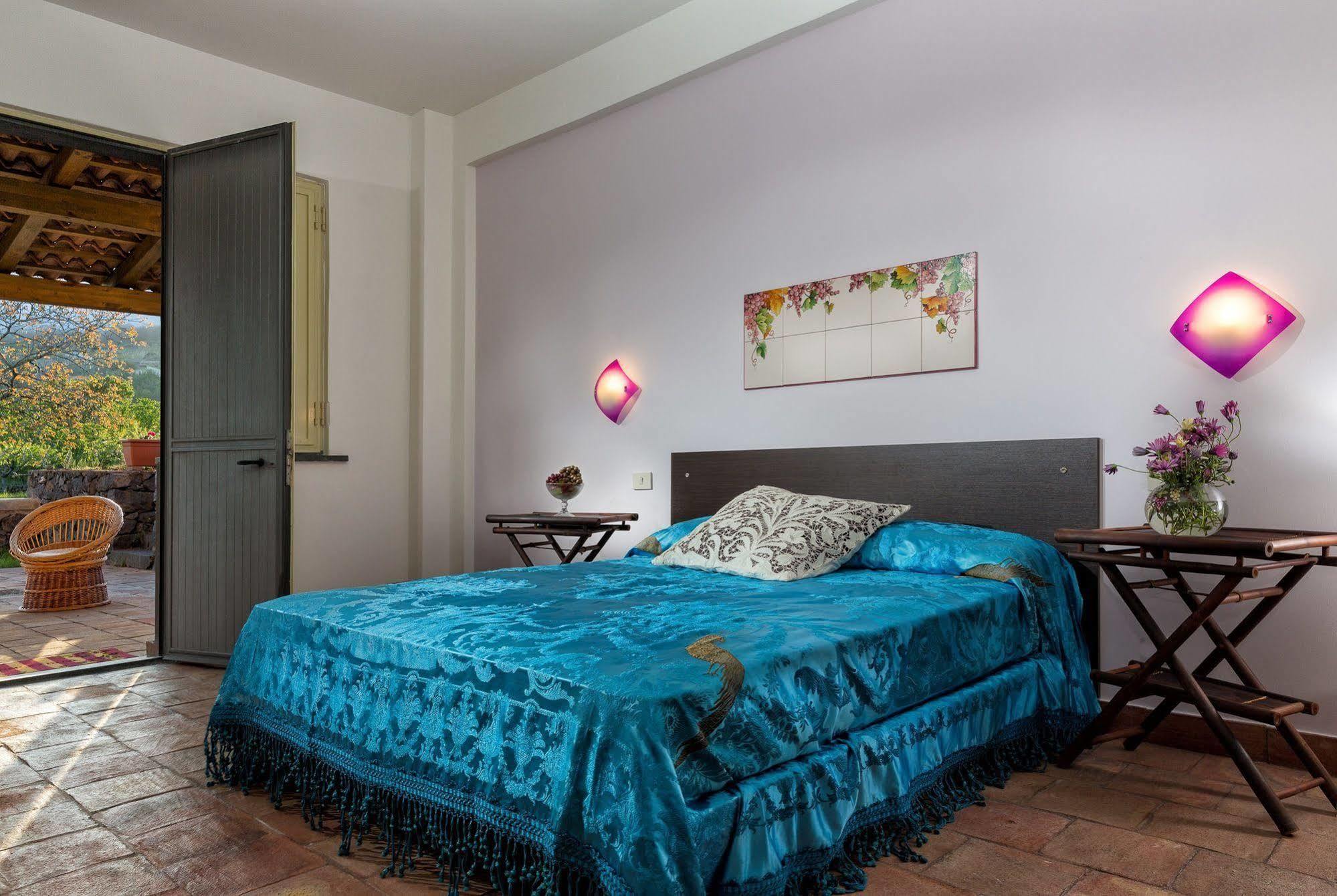 SantʼAlfio Nake Residenza Artisticaヴィラ エクステリア 写真